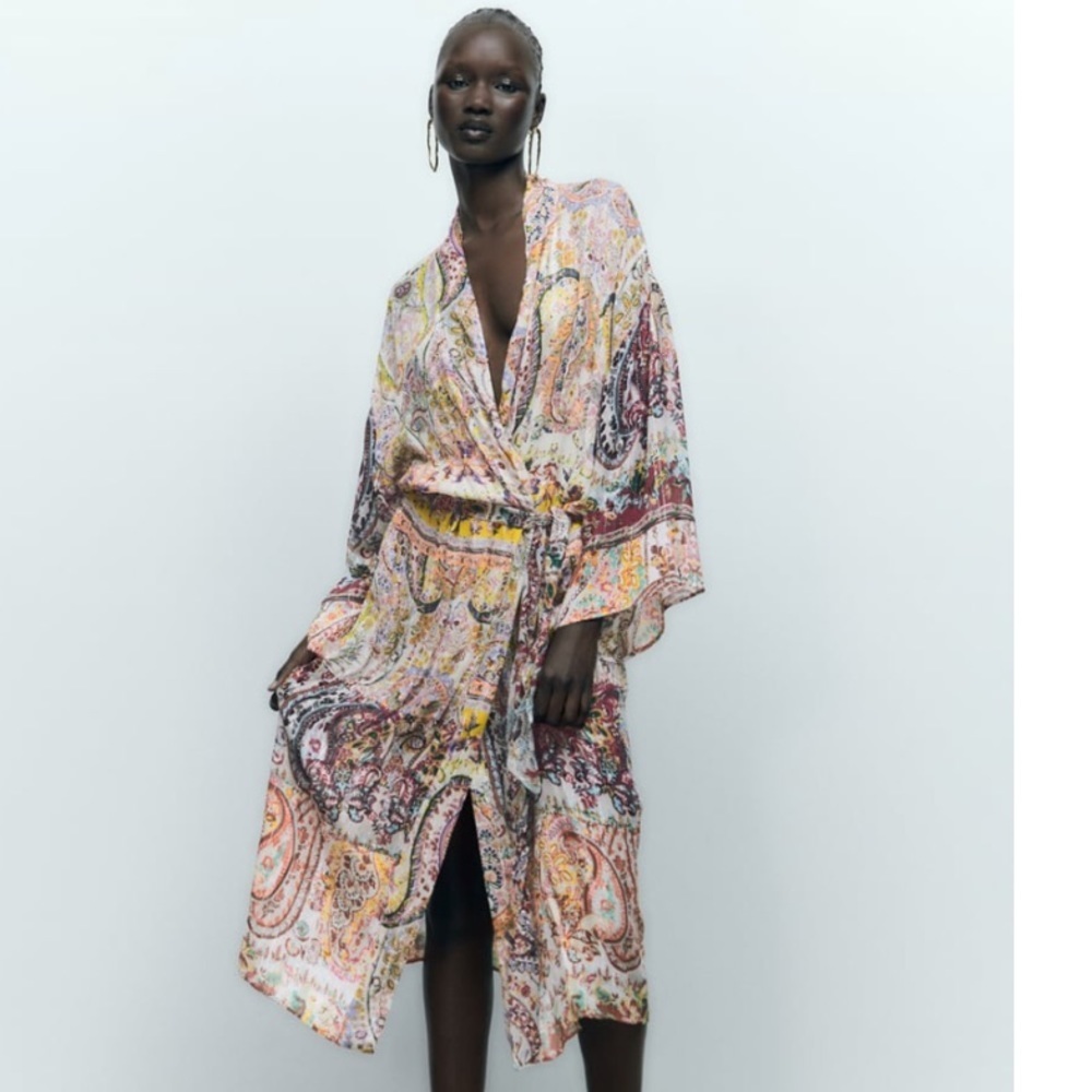 🔥NEW Release Zara Long Printed Floral Paisley Kimono